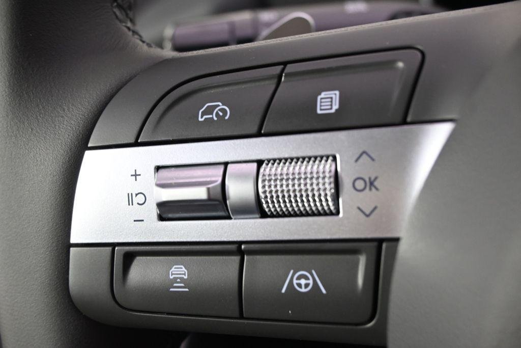New 2026 Silver Hyundai SEL image 30