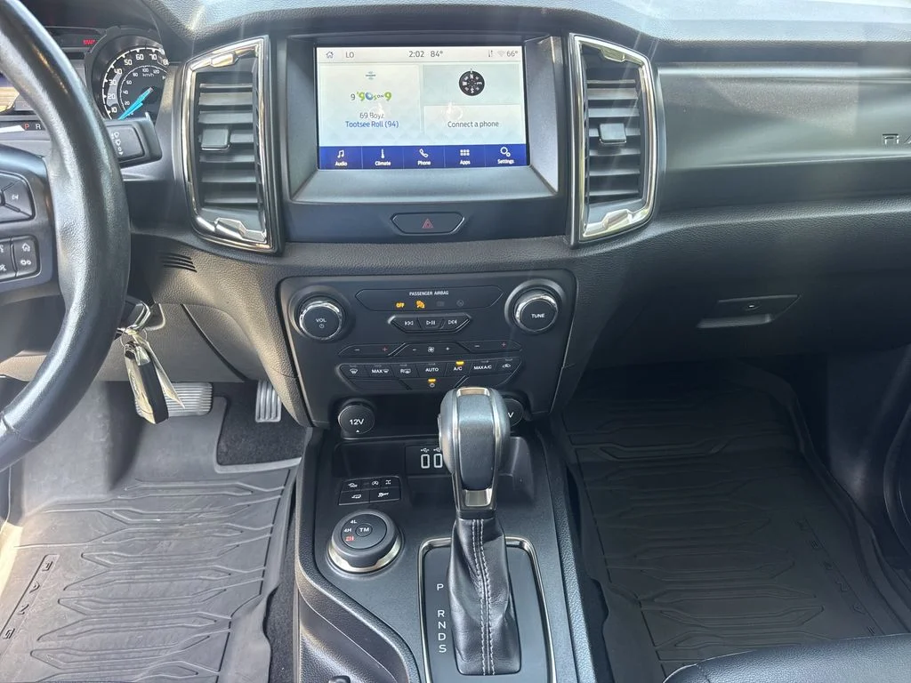 Used 2023 Green Ford XLT image 28