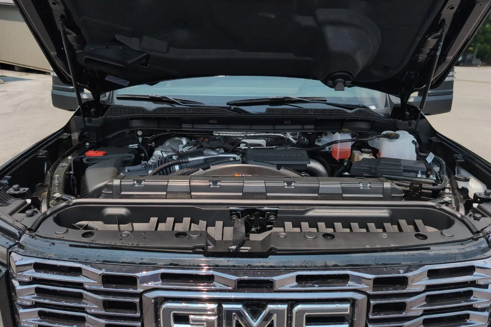 New 2026 Onyx Black GMC Denali Ultimate image 28