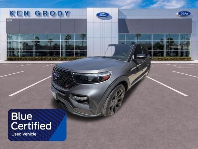 2023 Ford Explorer ST 4WD's photo