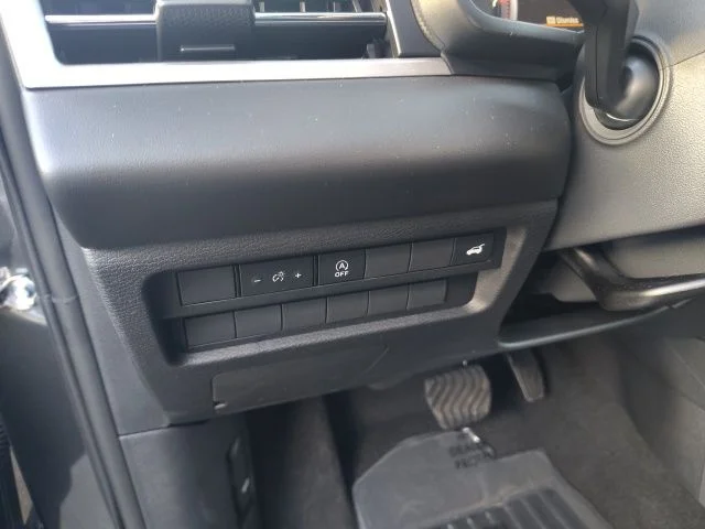New 2026 Gray Mitsubishi SE image 13