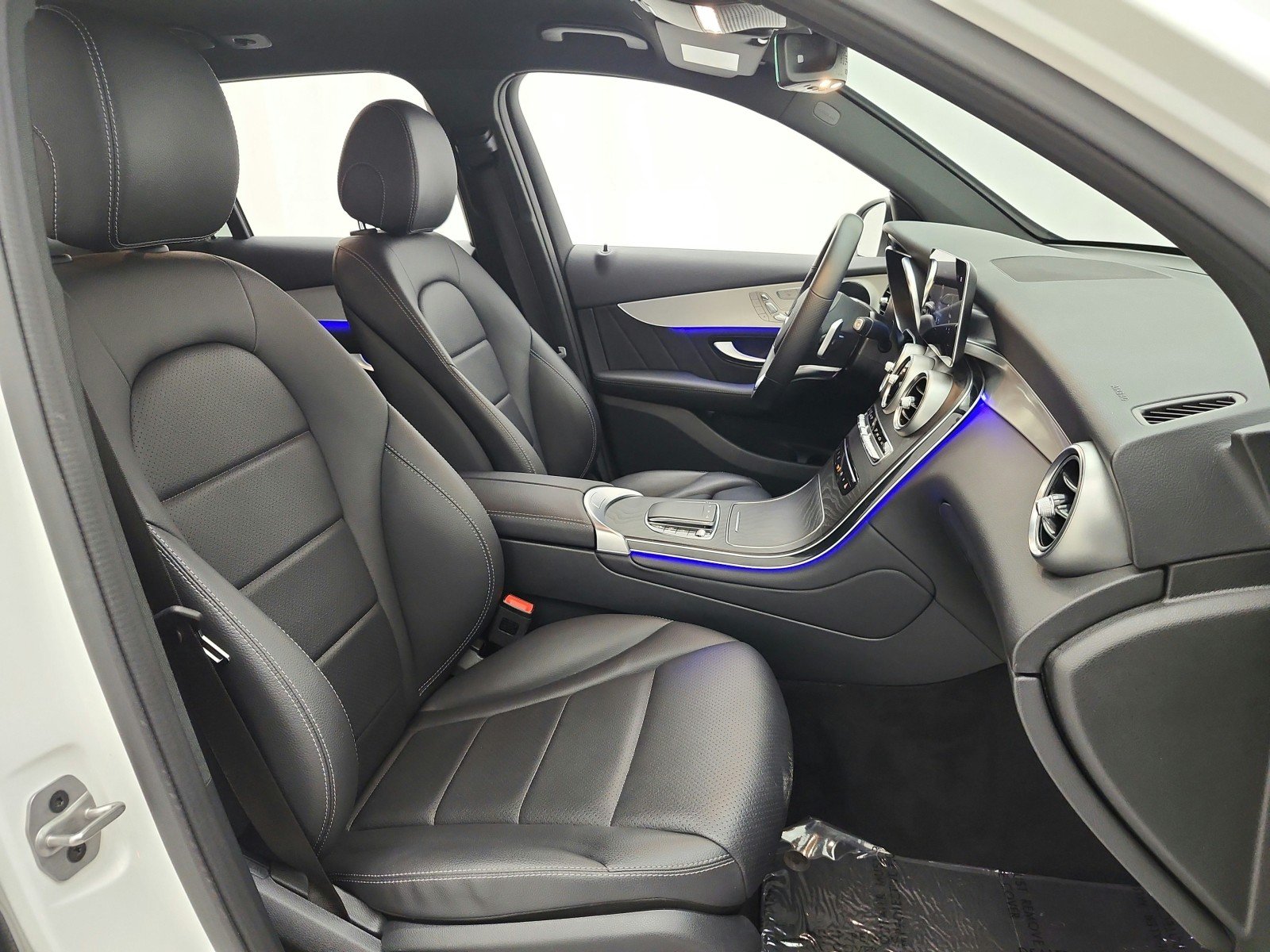 Used 2022 Polar White Mercedes-Benz GLC 300 SUV image 18
