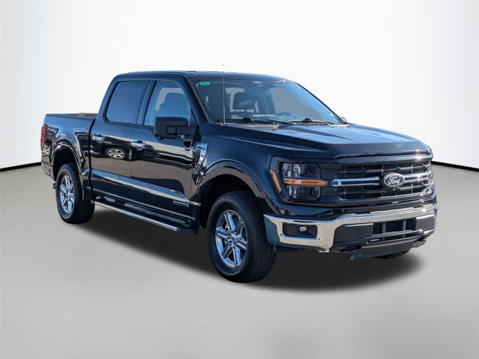 Used 2024 Agate Black Metallic Ford XLT image 3