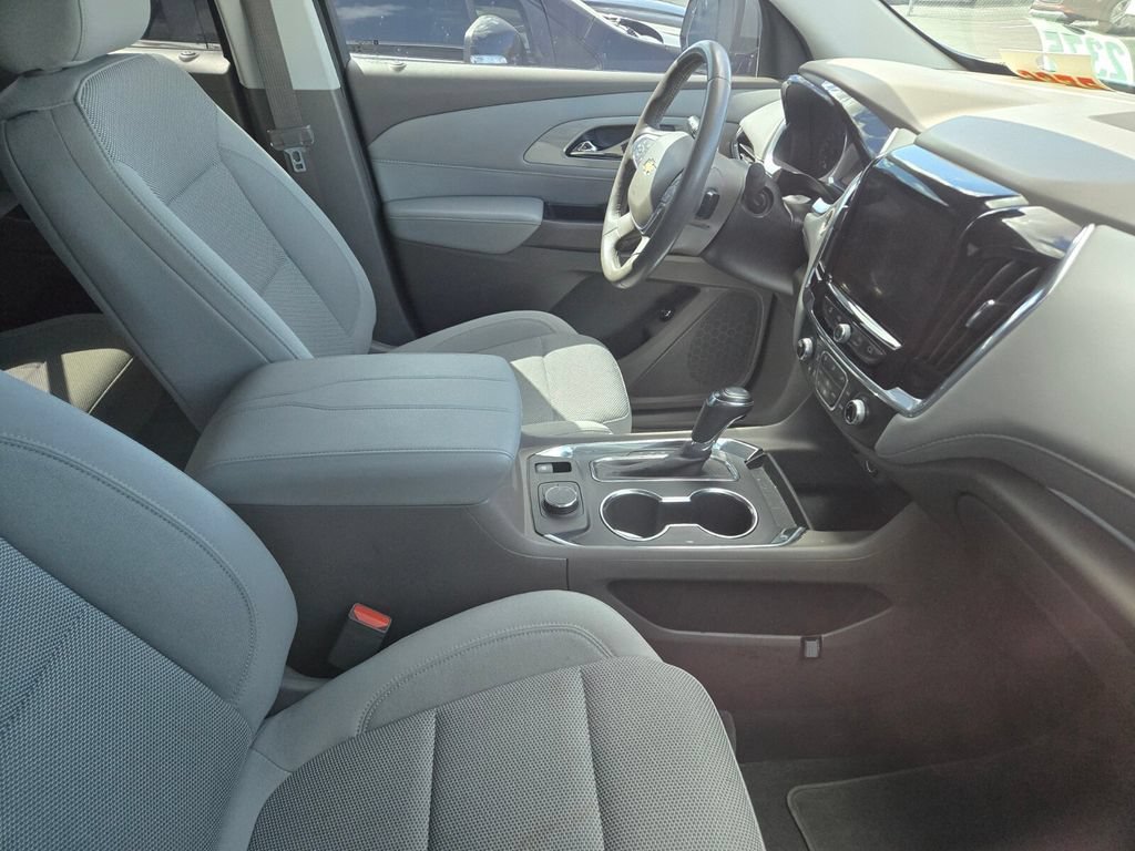 Used 2020 SATIN STEEL METALLIC Chevrolet LT Cloth image 3