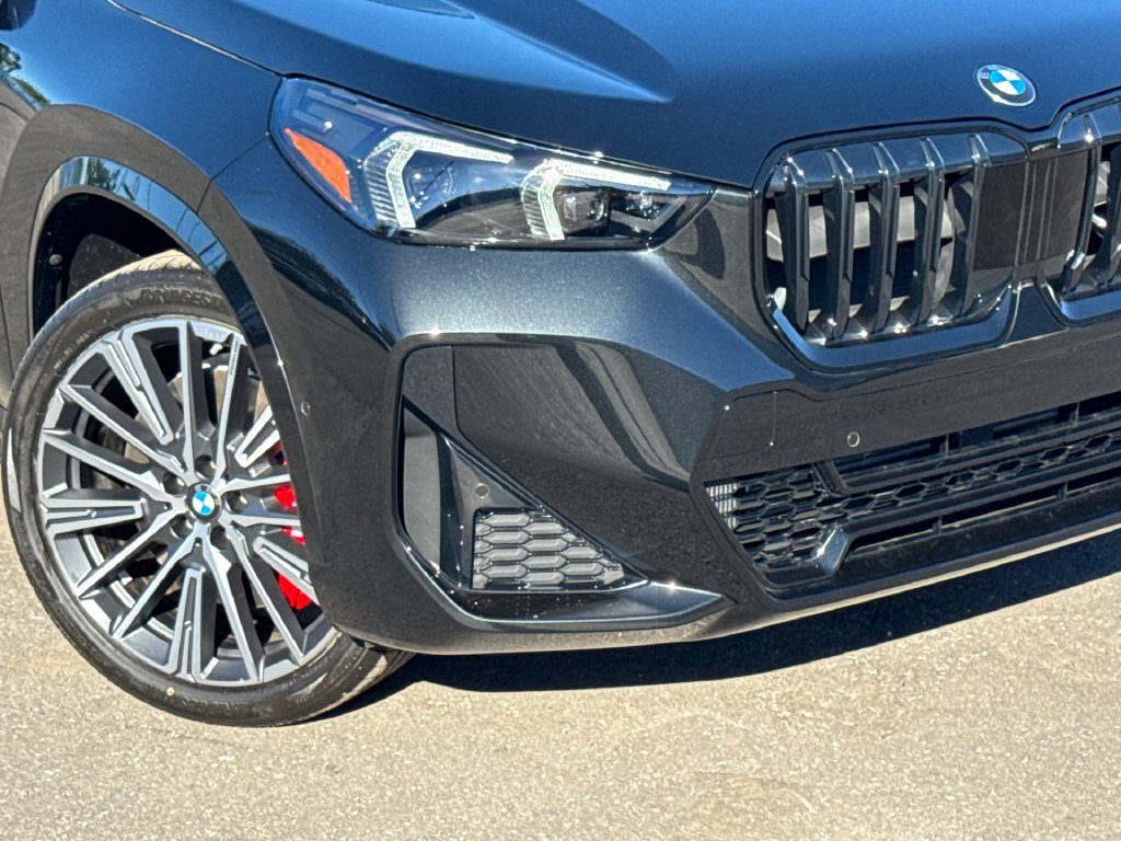New 2027 Black Sapphire Metallic BMW xDrive28i image 6