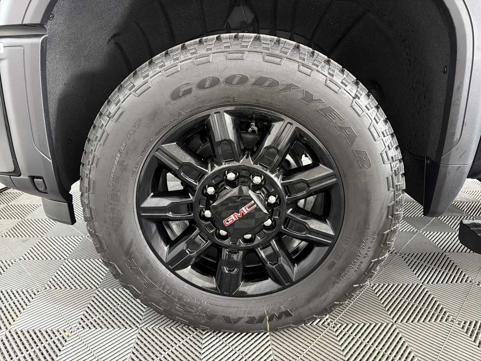 New 2026 Onyx Black GMC AT4 image 9