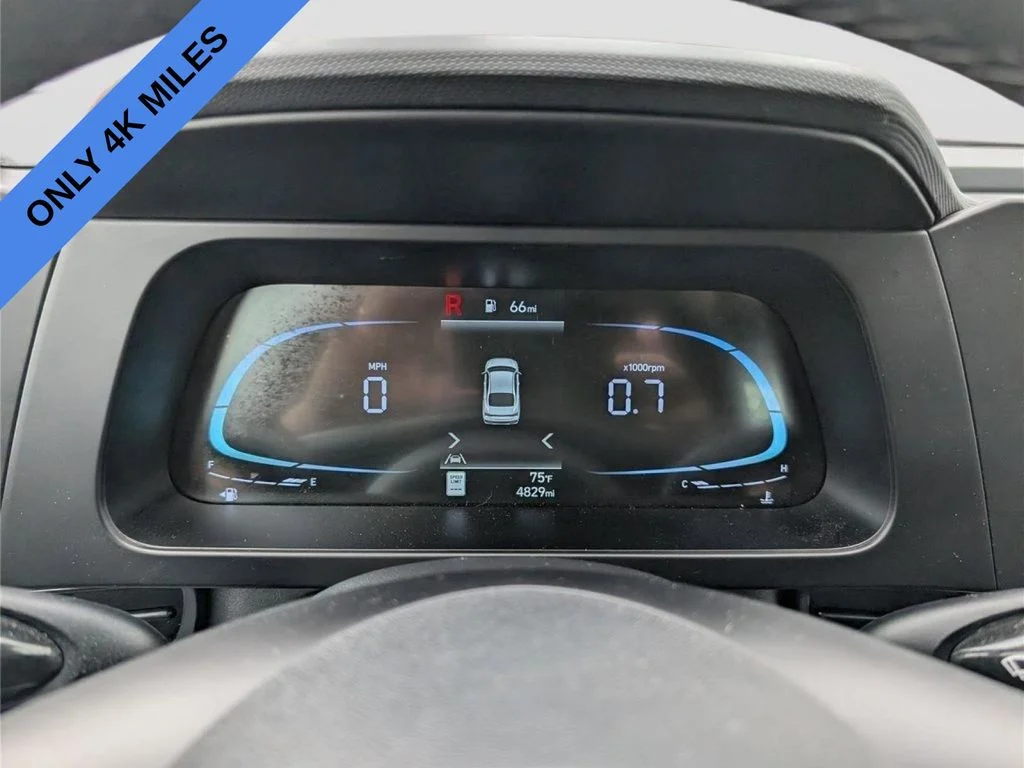 Used 2026 Silver Hyundai SEL Sport image 27