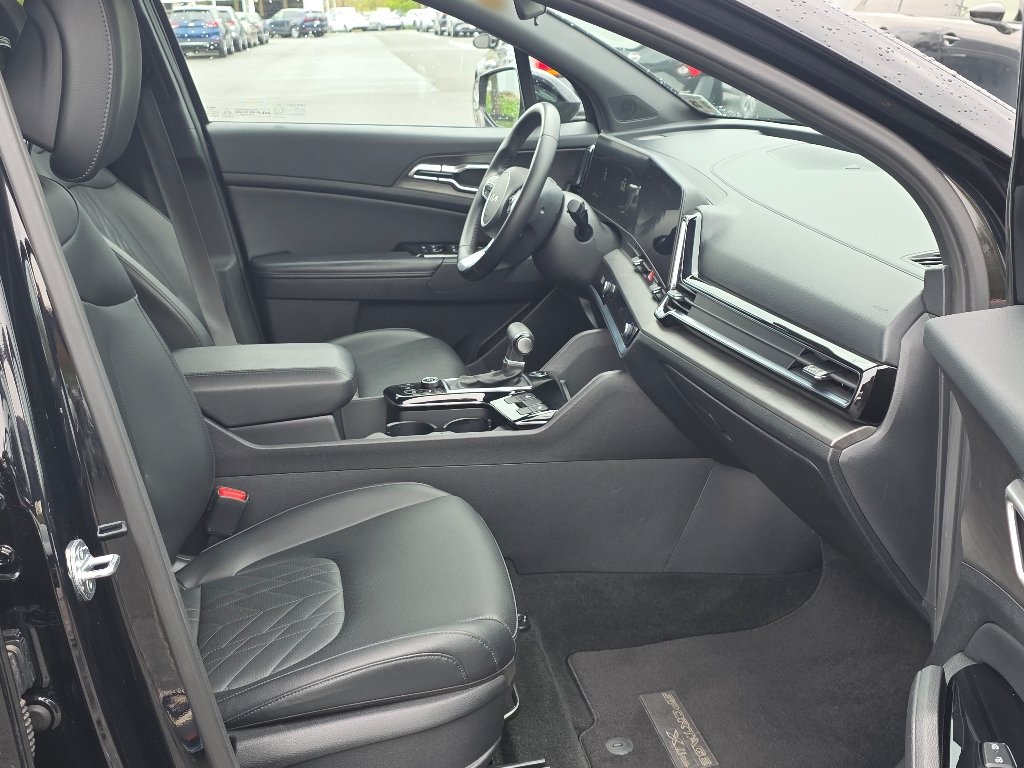 Used 2023 Ebony Black Kia X-Line image 21