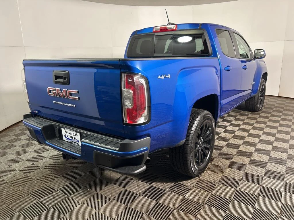 Used 2021 Blue Metallic GMC Elevation image 5