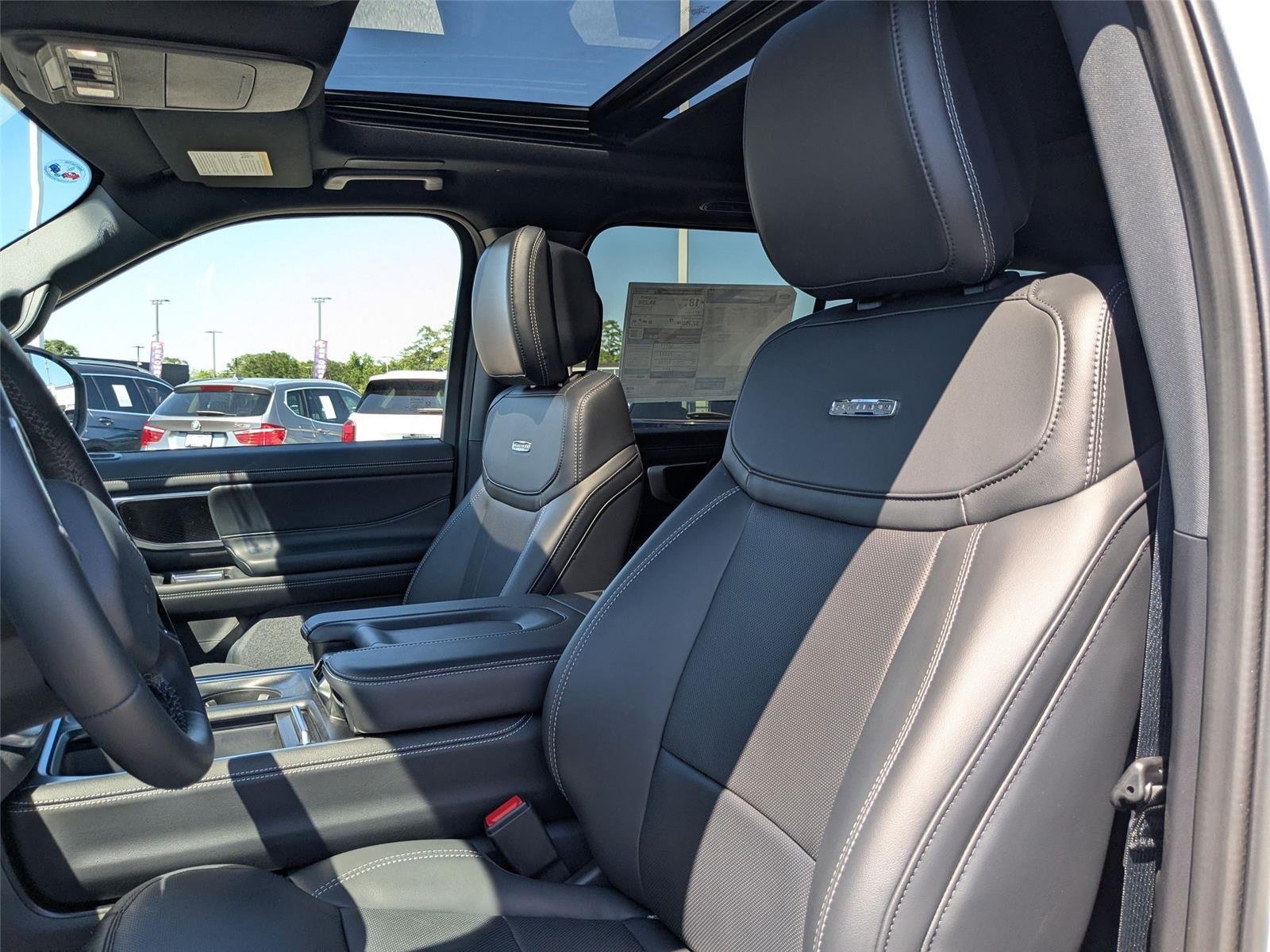 New 2026 Star White Metallic Tri-Coat Ford Platinum® image 13