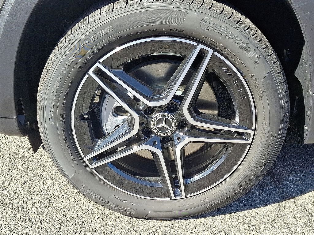 New 2026 Mountain Grey Metallic Mercedes-Benz GLB 250 image 5