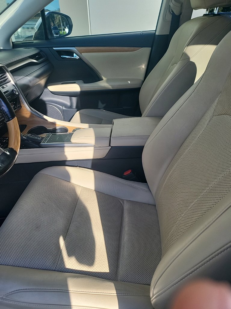 Used 2021 White Lexus 350L image 10