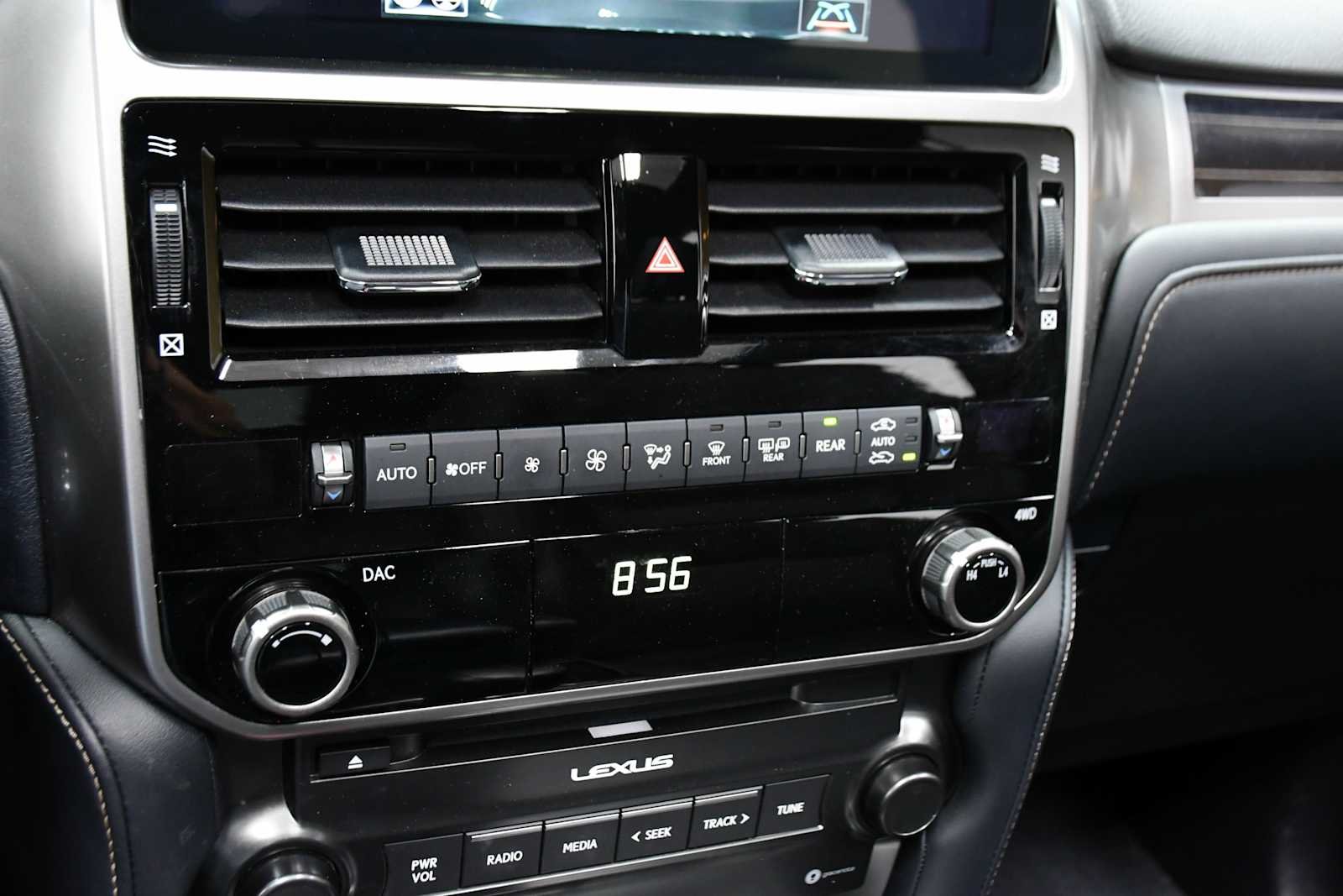 2023 Lexus GX PREMIUM - Photo 24