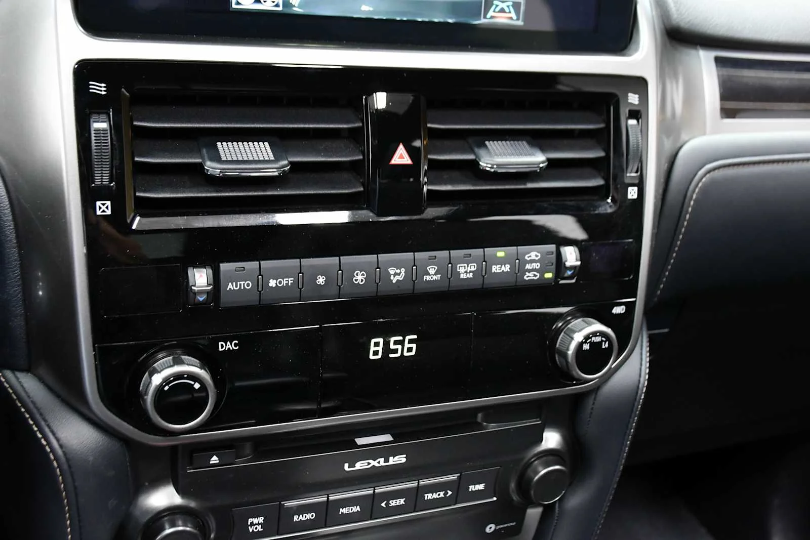 2023 Lexus GX PREMIUM - Photo 24