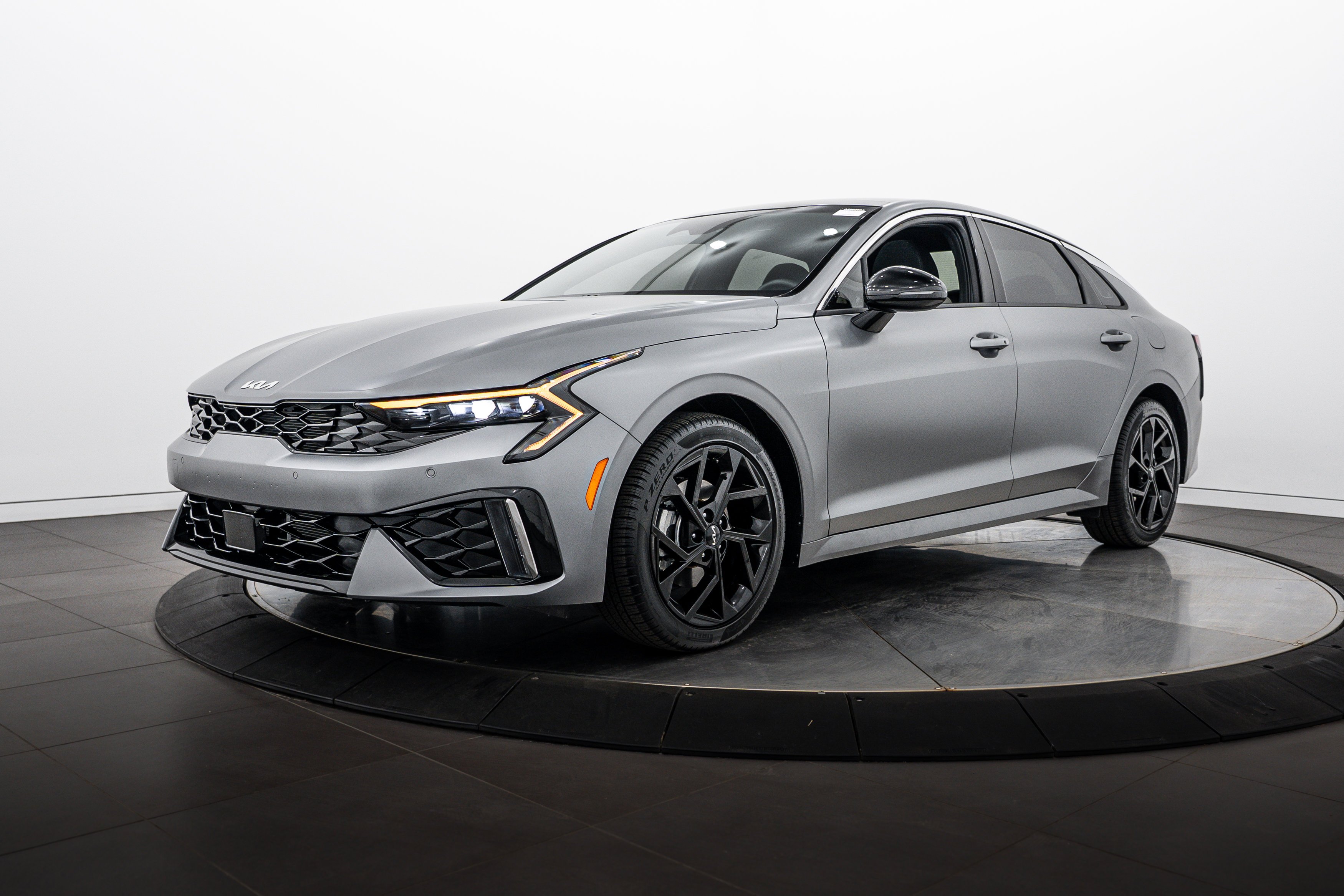 Used 2026 Steel Matte Gray Kia GT-Line image 7