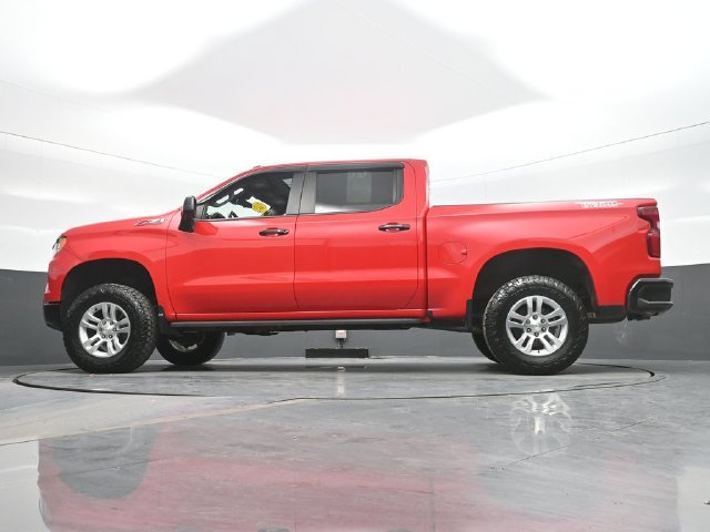 Used 2022 Red Chevrolet LT Trail Boss image 12