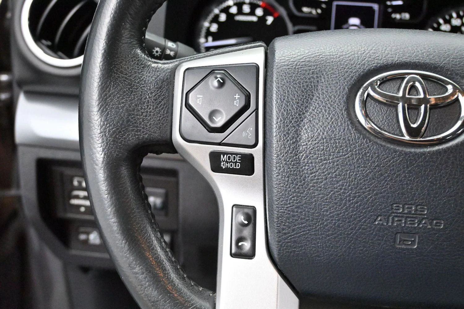 Used 2020 Magnetic Gray Metallic Toyota SR5 image 17