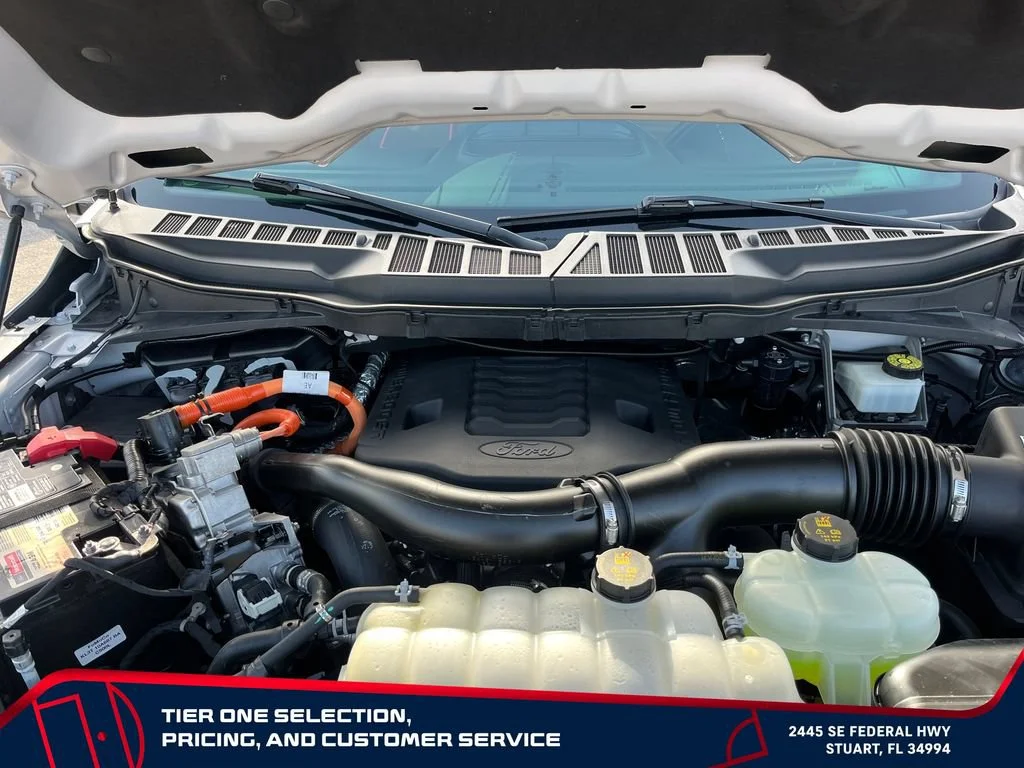 Used 2022  Ford XL image 30
