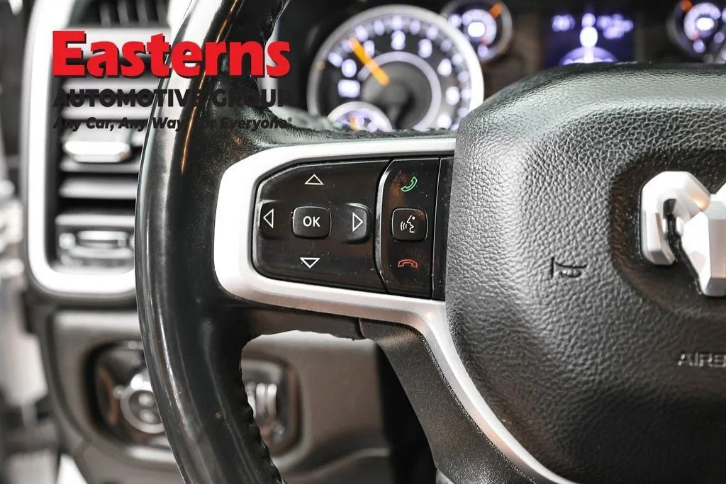 Used 2022 White Ram Big Horn/Lone Star image 16