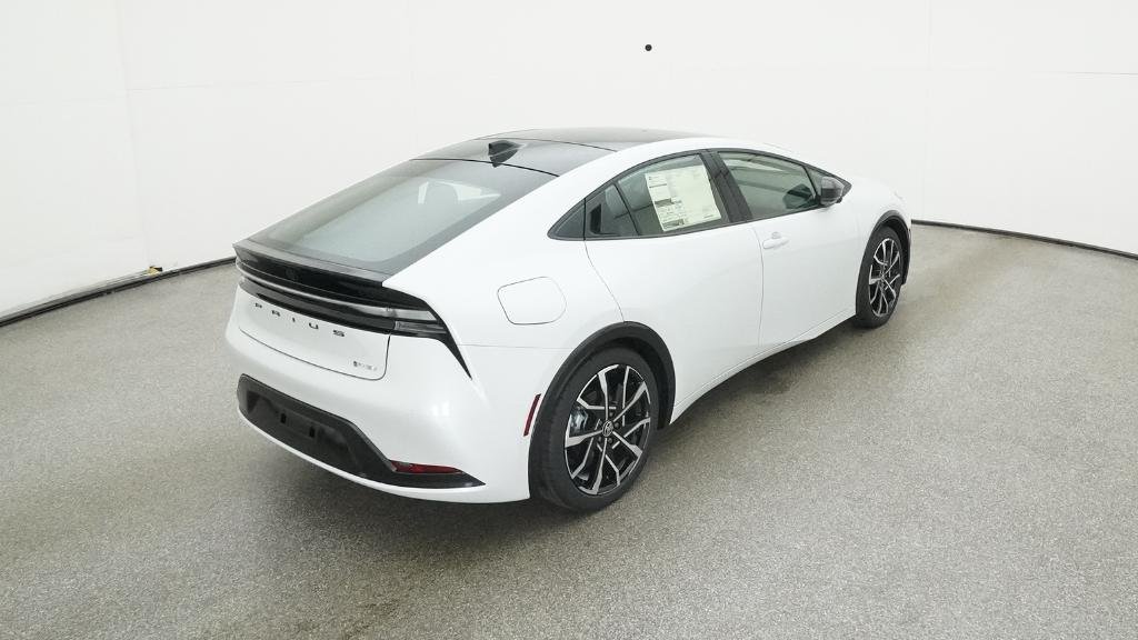 2026 Toyota Prius Plug-in Hybrid XSE - Photo 17
