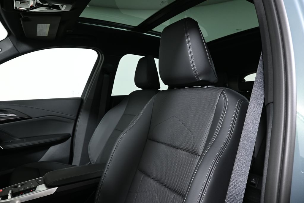 New 2026 Green Metallic BMW xDrive28i image 16