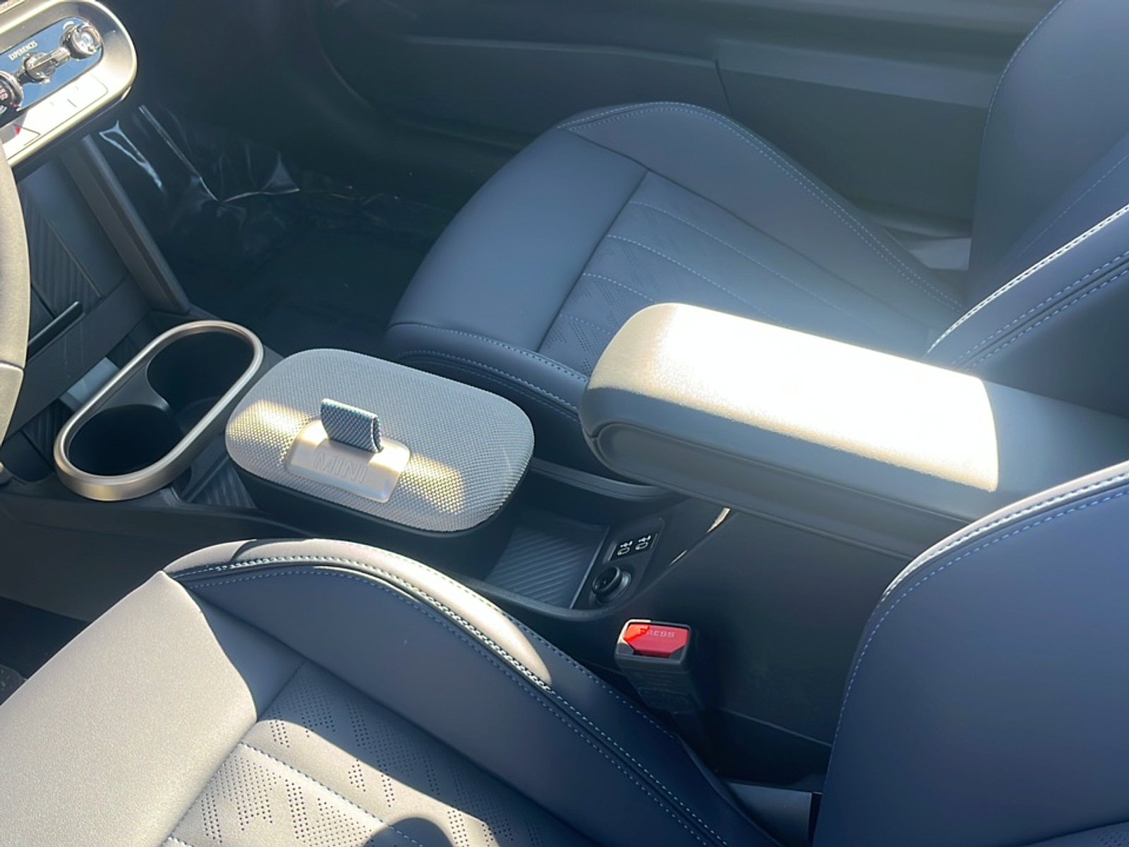 2025 MINI Hardtop 2 Door S - Photo 27