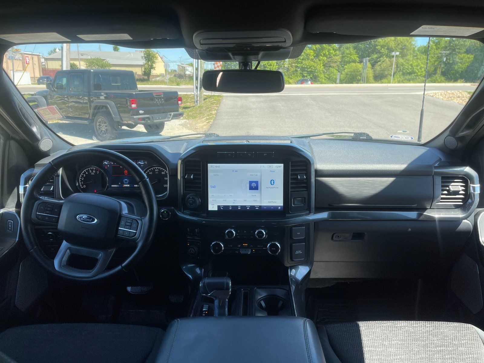 Used 2022 Black Ford XLT image 15