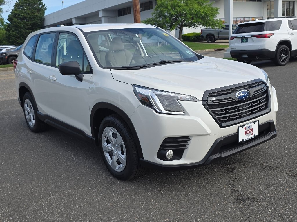 Used 2023 Crystal White Pearl Subaru  image 9