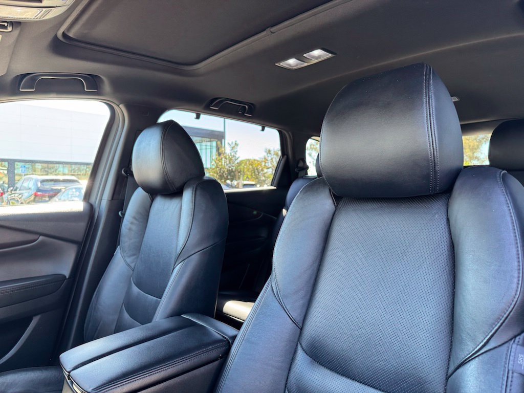 Used 2018 Snowflake White Pearl Mazda Grand Touring image 16