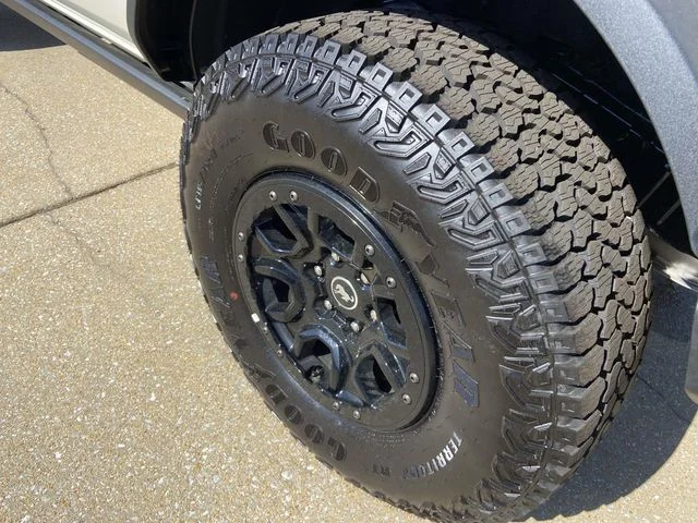 New 2026 Desert Sand Ford Badlands image 7