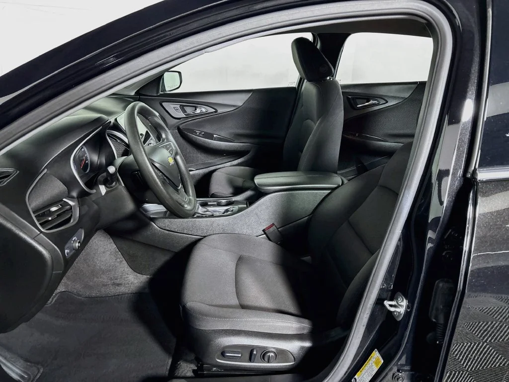 Used 2025 Black Chevrolet LT image 11
