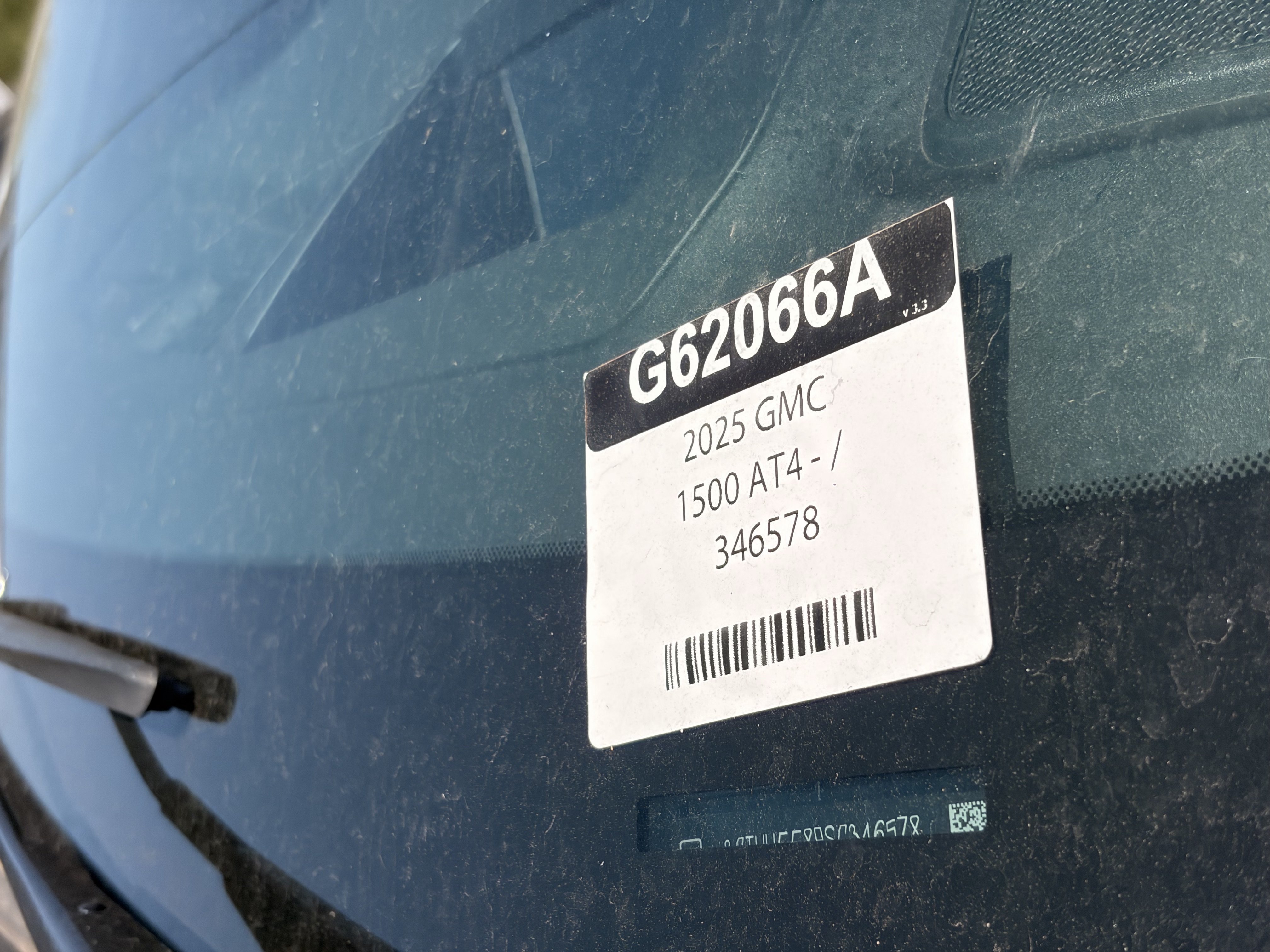 Used 2025 Sterling Metallic GMC AT4 image 12