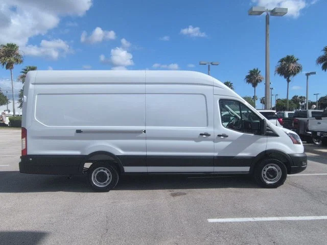 New 2026 White Ford Base image 3