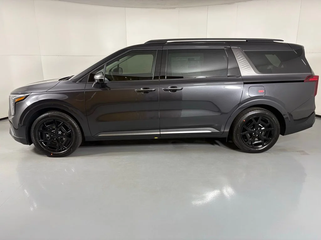 New 2026 Gray Kia SX Prestige image 5