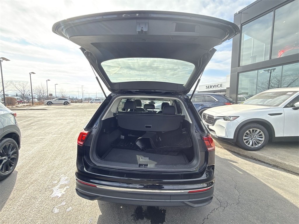 2022 VOLKSWAGEN TIGUAN - Image 23