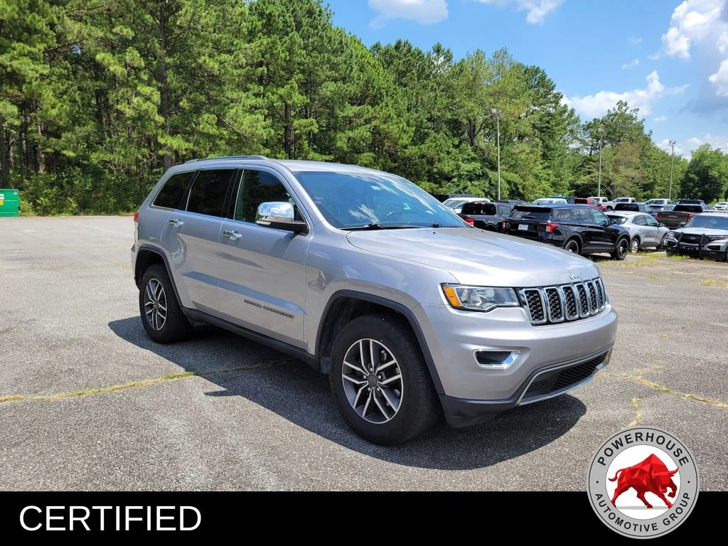 Used 2019 Silver Jeep Limited image 9