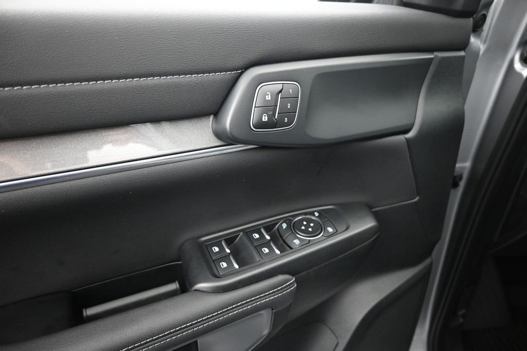 Certified Used 2024 Silver Ford Lariat image 11