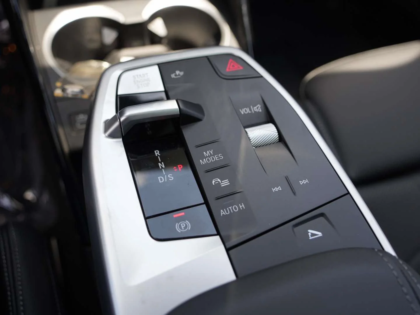 New 2026 Black Sapphire Metallic BMW xDrive28i image 22