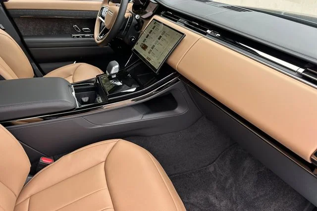 New 2026 Varesine Blue Land Rover Autobiography image 14