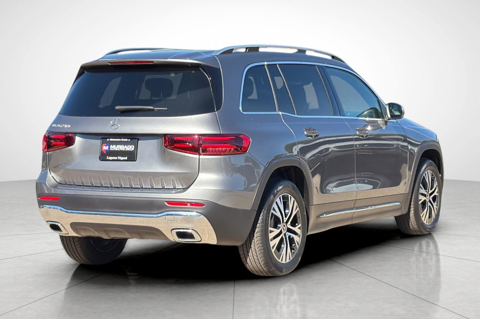 New 2026 Mountain Grey Metallic Mercedes-Benz GLB 250 image 10