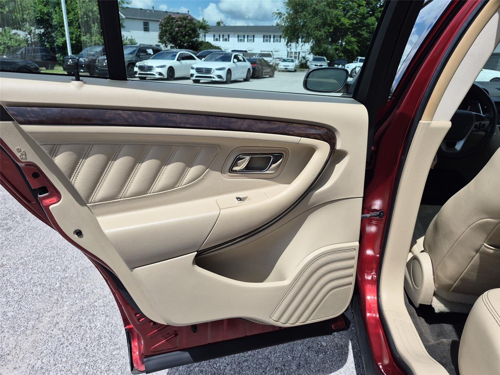 Used 2014 Sunset Metallic Ford Limited image 31
