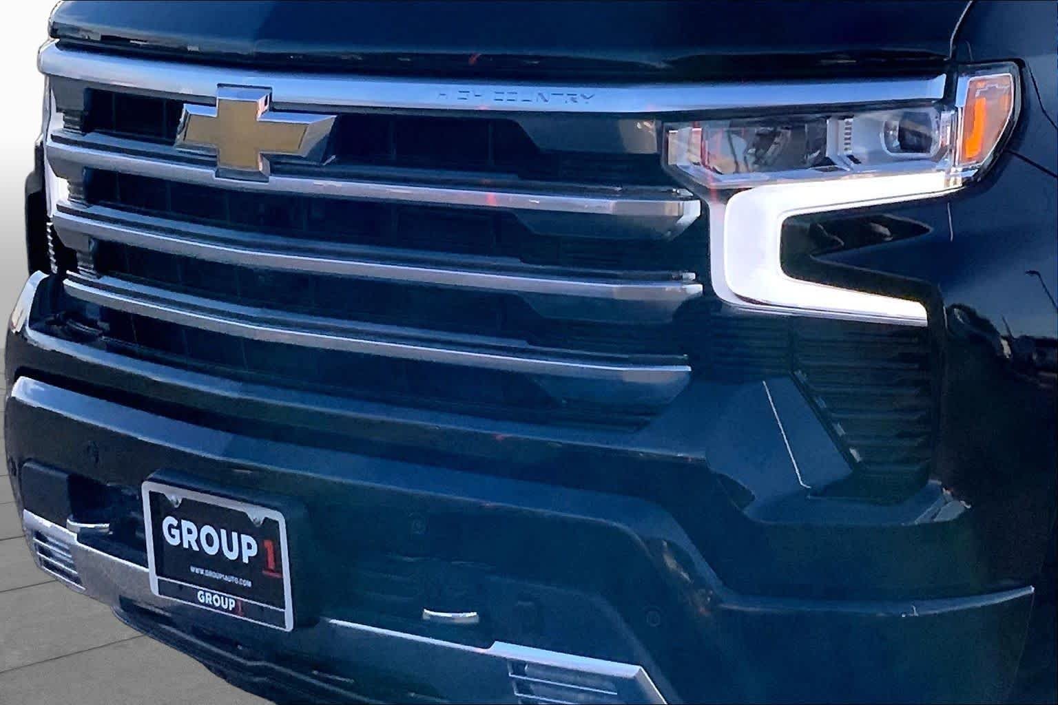Used 2024 Black Chevrolet High Country image 30