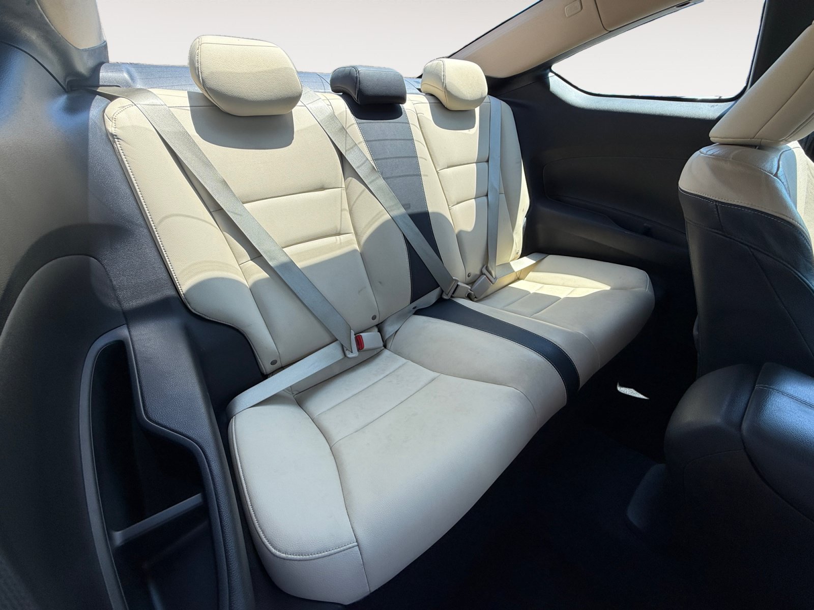 Used 2013  Honda EX-L image 18