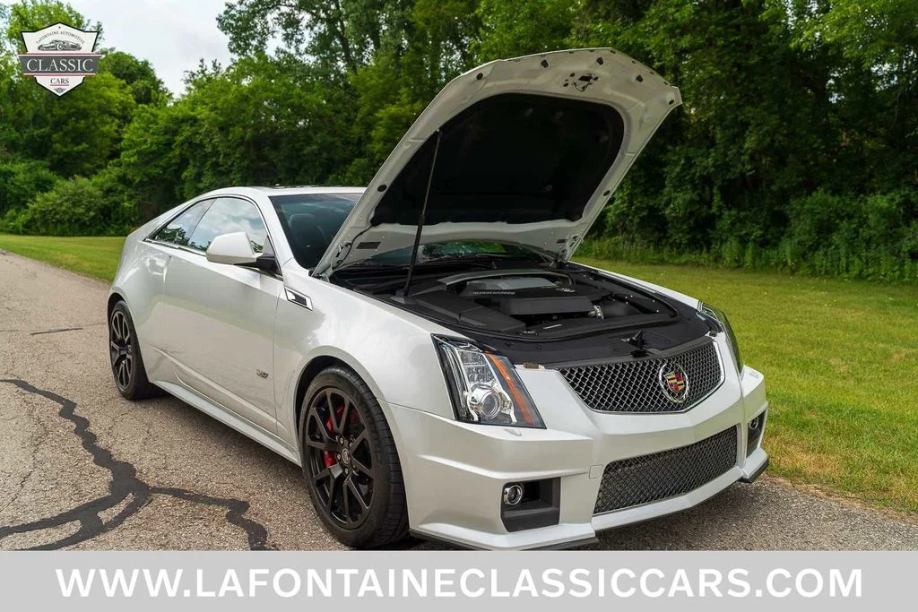 Used 2015 White Cadillac Base image 48