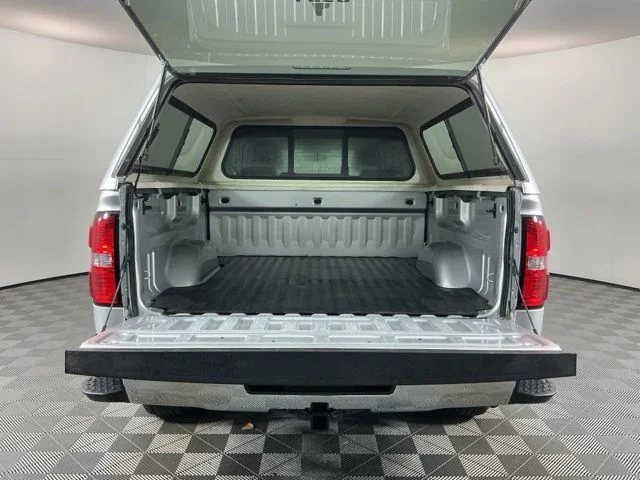 Used 2018 Quicksilver Metallic GMC SLE image 7