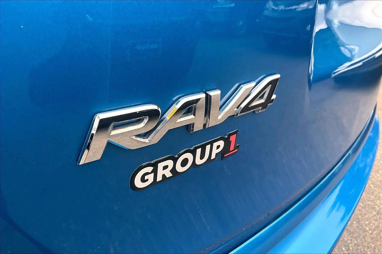 Certified Used 2018 Electric Storm Blue Toyota SE image 10
