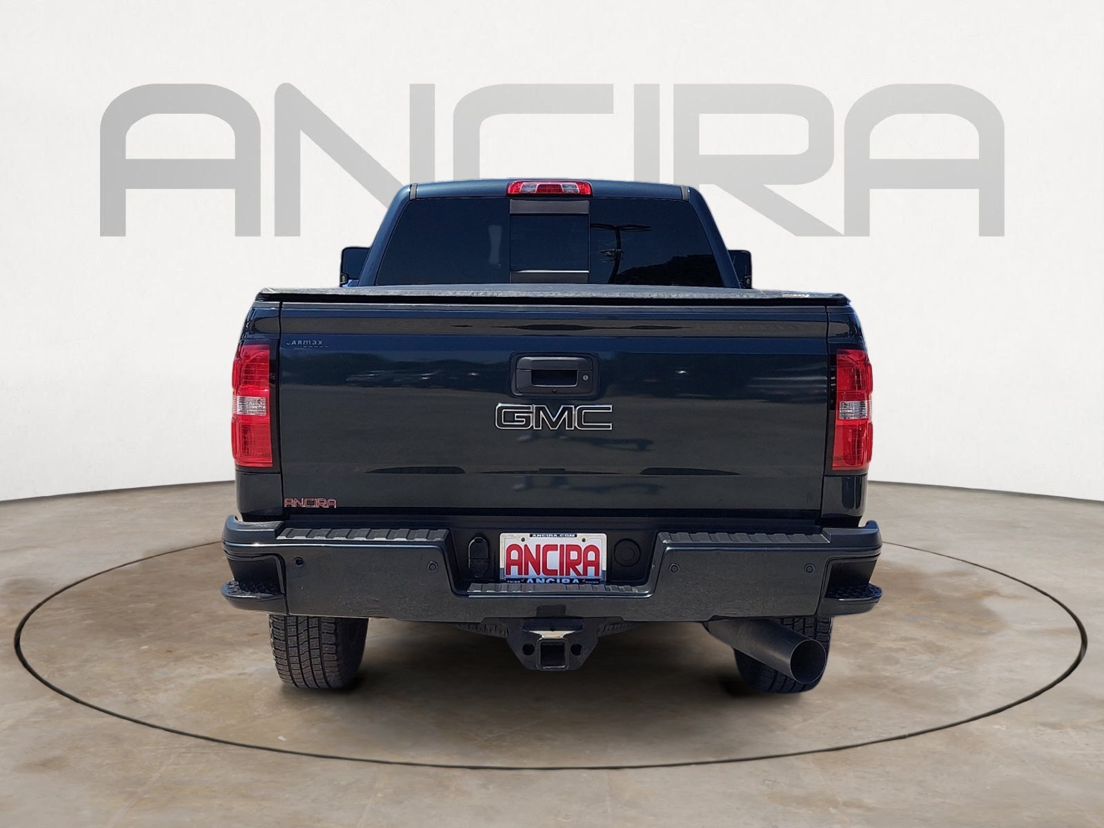 Used 2018 Dark Slate Metallic GMC Denali image 9