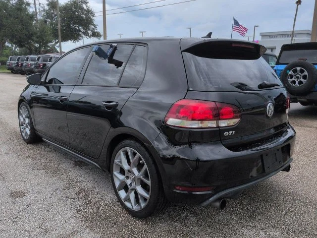 Used 2014 Black Volkswagen  image 6