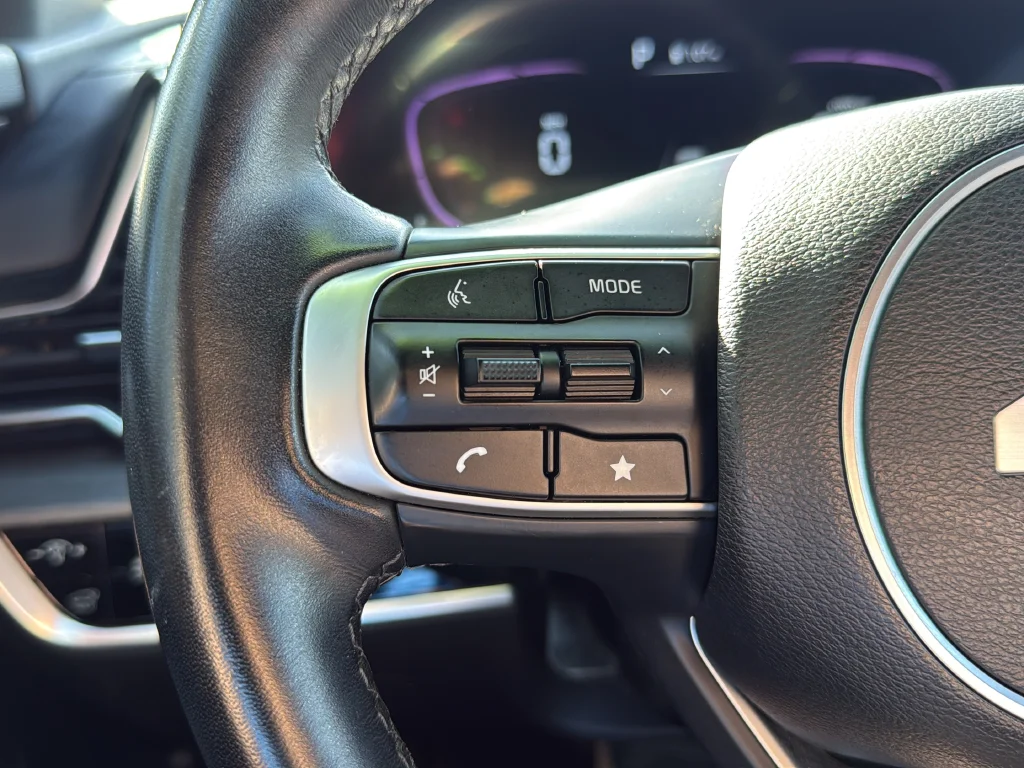 Used 2024 Green Kia X-Line image 23