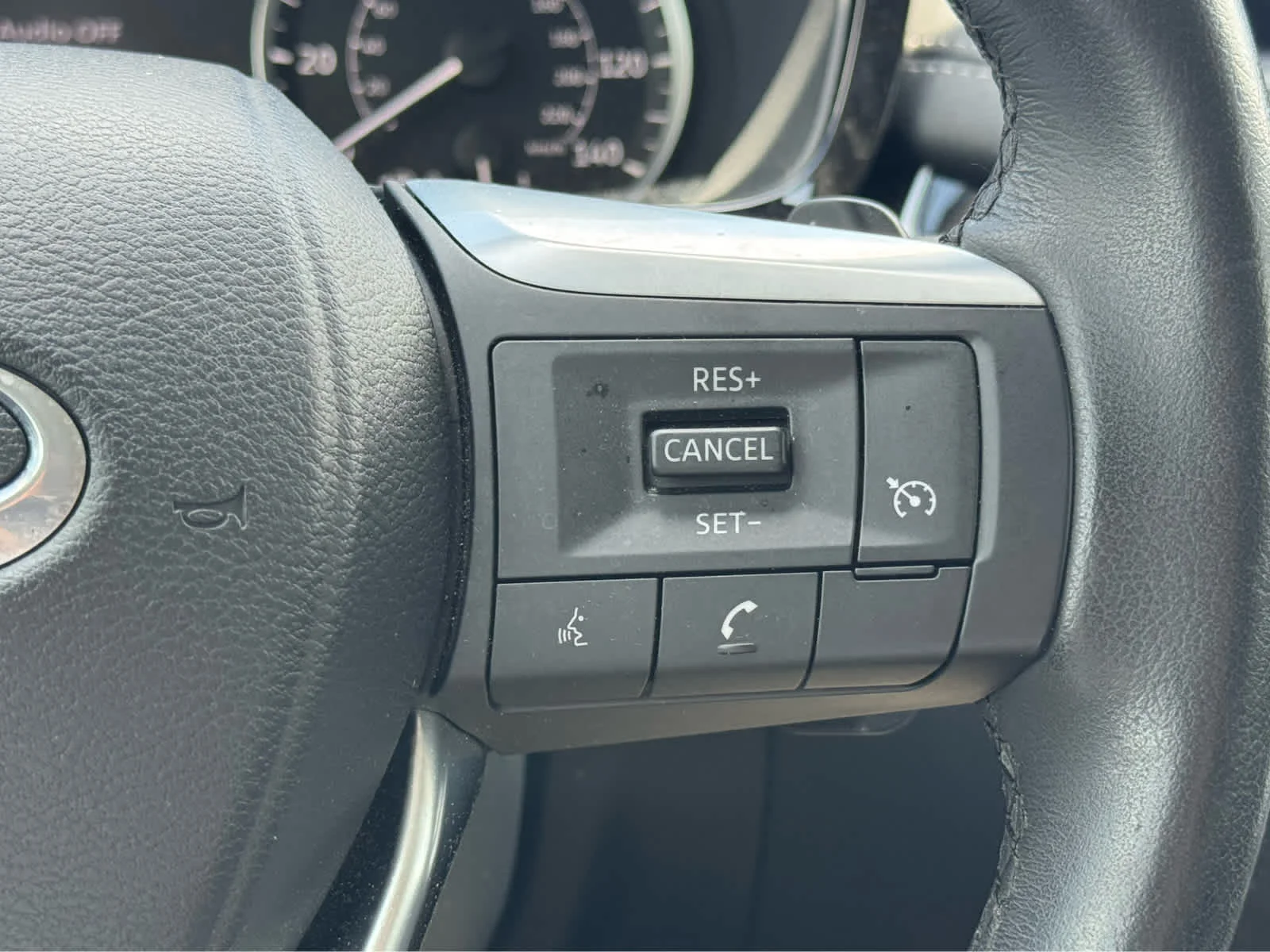 Certified Used 2023 Mineral Black INFINITI PURE image 23